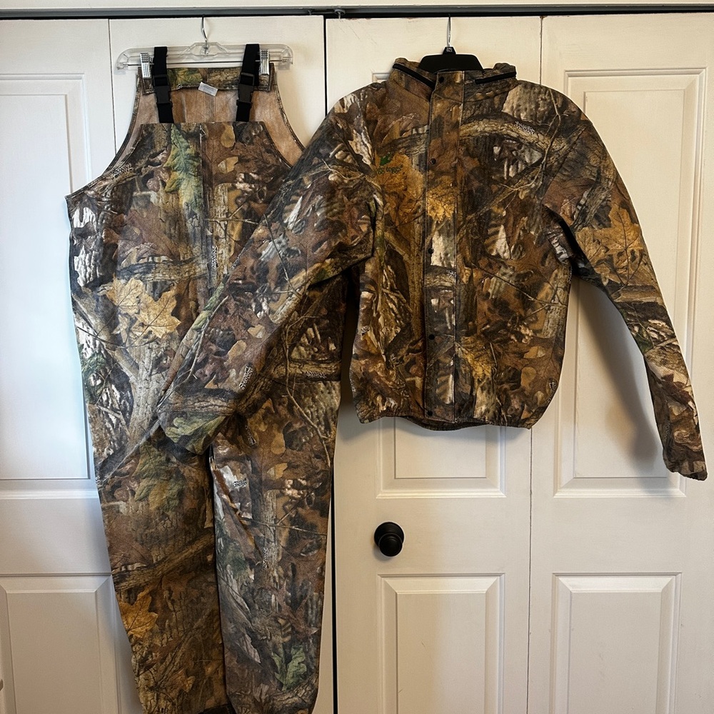 Frogg Yoggs Camouflage Hunting Jacket and Bib Set